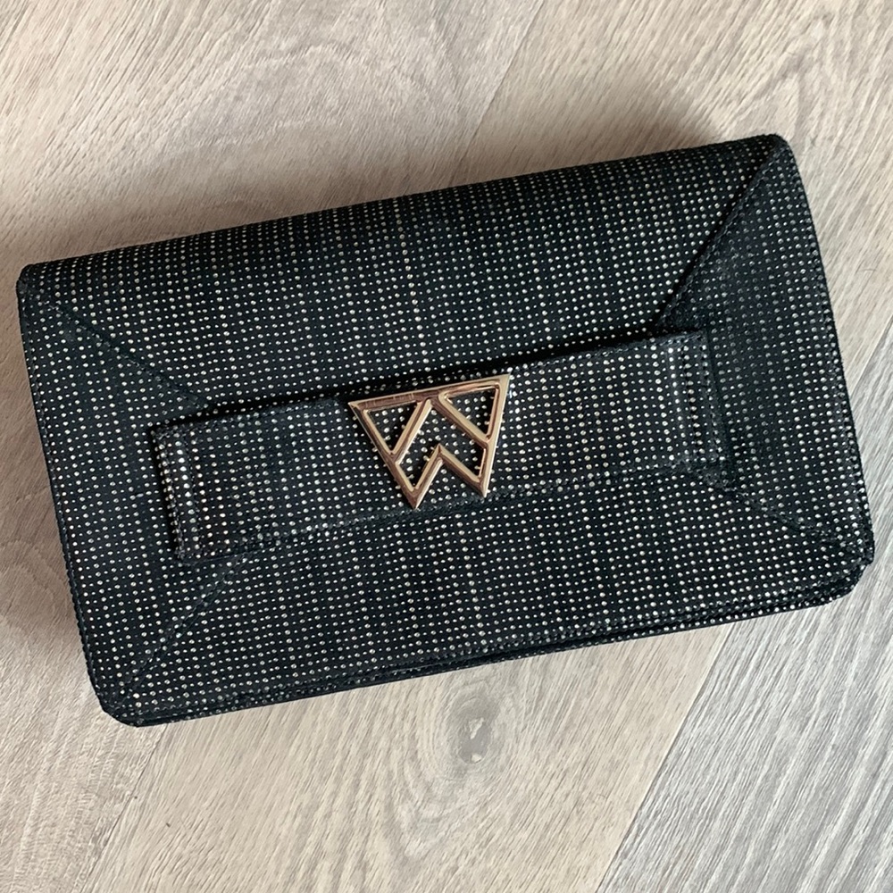 Kelly Wynne Black and Gold Clutch